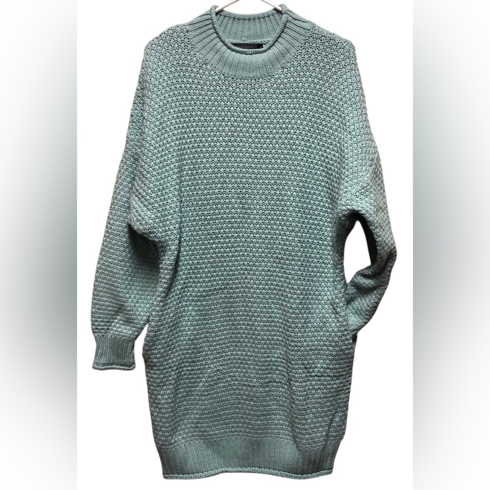 MEROKEETY Size Small 100% ACRYLIC Super Soft Cozy Knit Sweater.Two Front Pockets